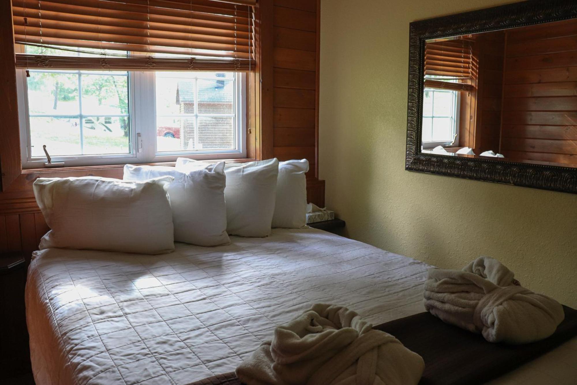 La Bannik Villa Ville-Marie Ngoại thất bức ảnh