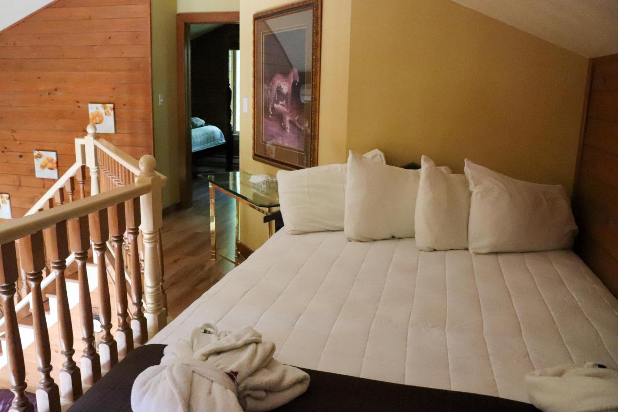 La Bannik Villa Ville-Marie Ngoại thất bức ảnh