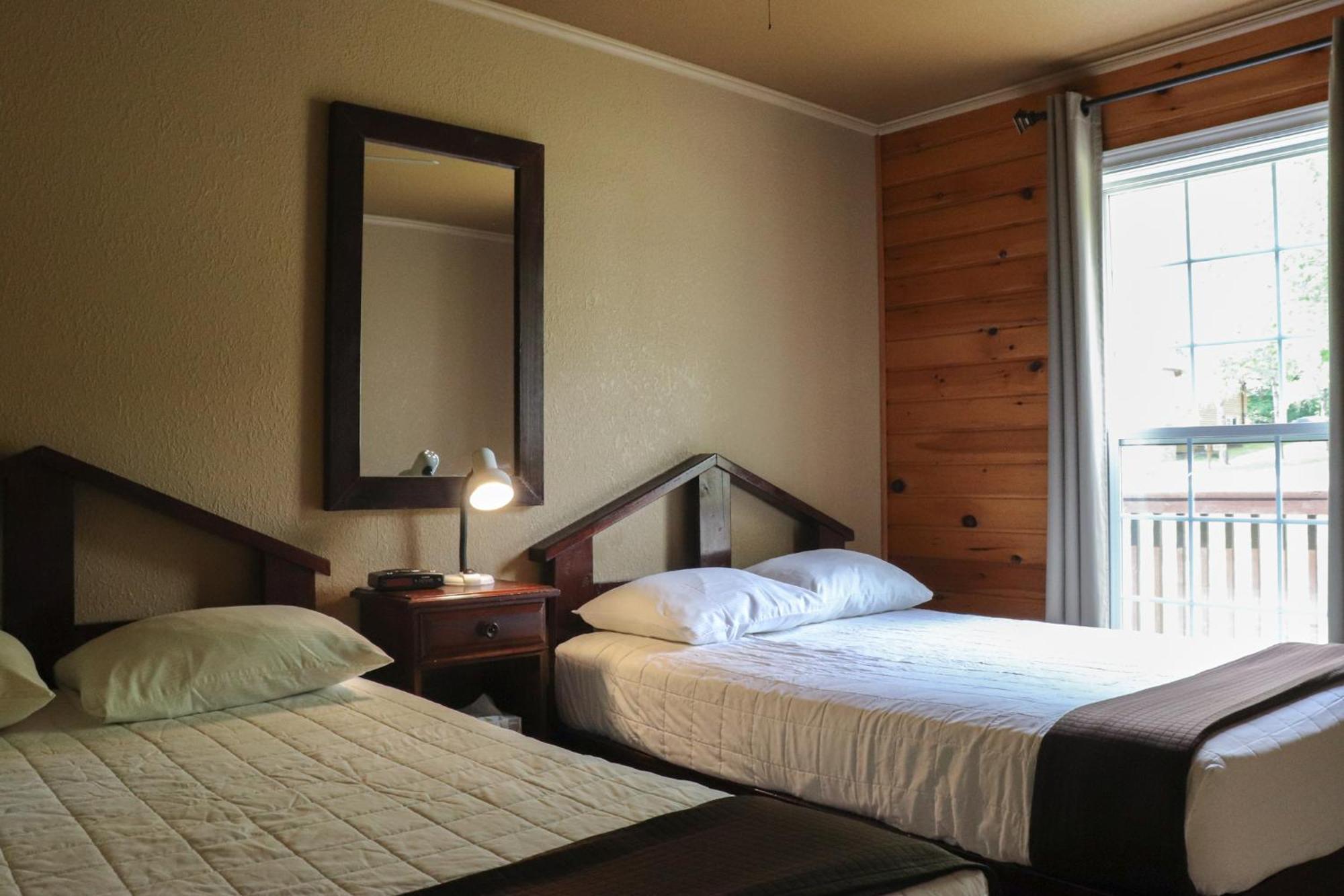 La Bannik Villa Ville-Marie Ngoại thất bức ảnh